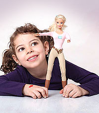 Bild Sophia mit Barbie